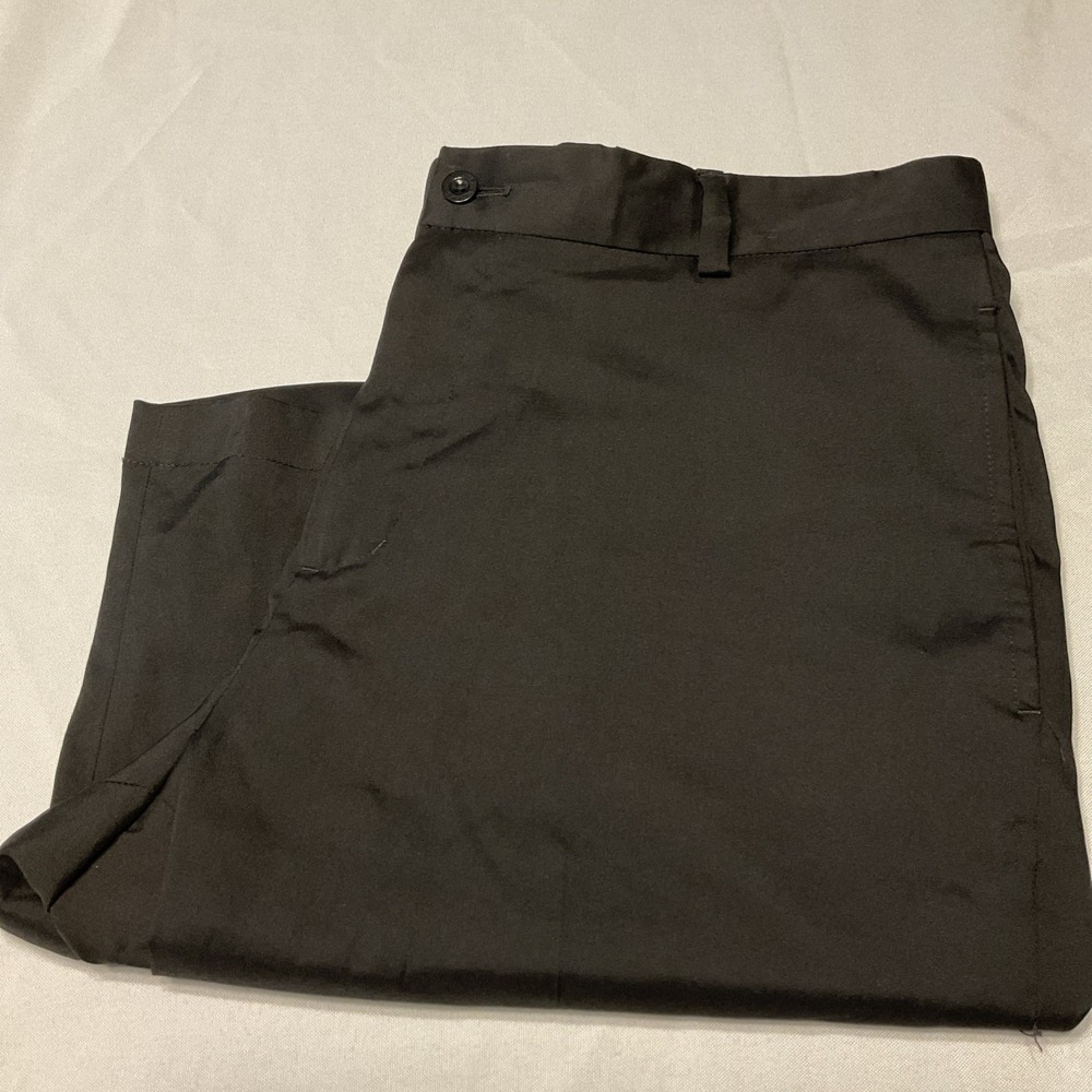 Slazenger Core Performance Flat Front‎ Lightweight Golf Shorts Size 34 Black
